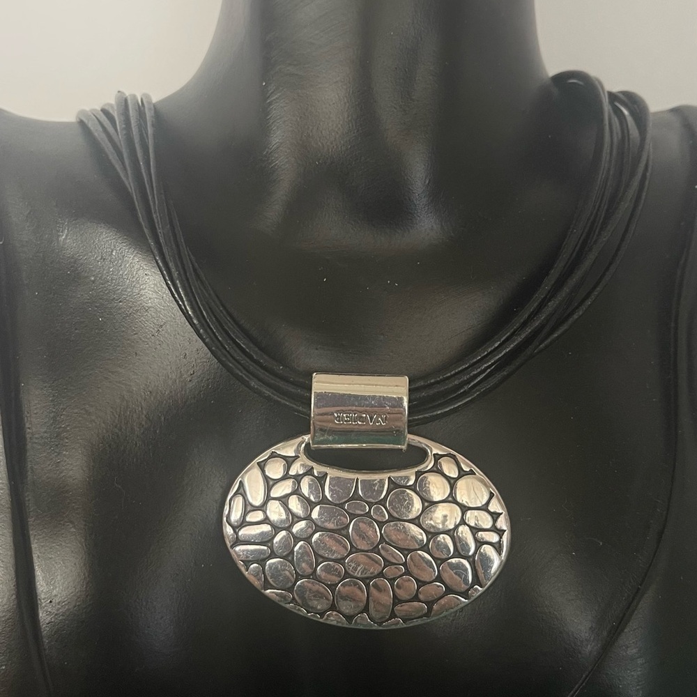 Vintage NAPIER mod leather choker pendant necklace